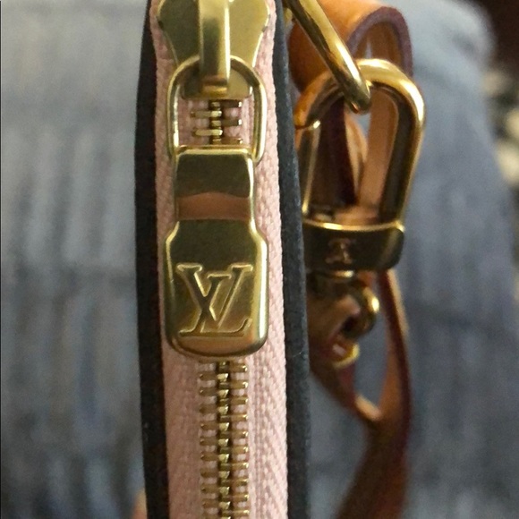 Louis Vuitton neverfull pouchette - Picture 8 of 8